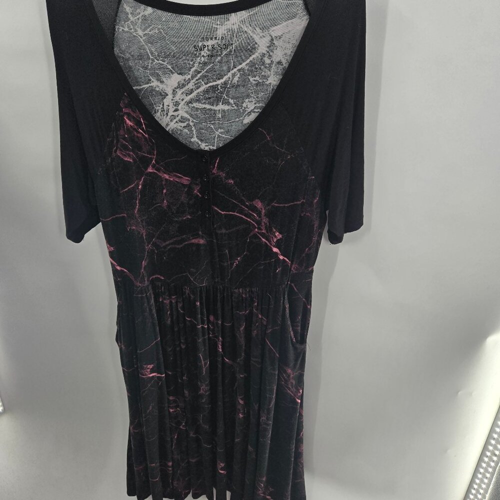 Torrid Black Pink Super Soft Marble Galaxy Raglan Sleeve Midi Dress Size 1/1X